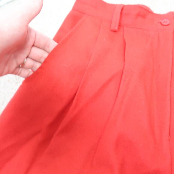 Vintage 80s Savannah red wool high rise mid length trouser shorts 8 - Picture 2 of 5